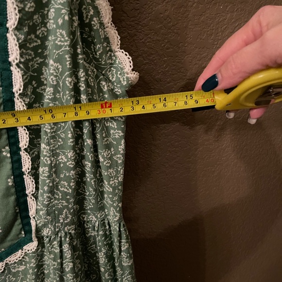 Vintage Hawaiian Dress Green Floral Arm pit to arm pit 13-14” 47-48” Long - Picture 12 of 12